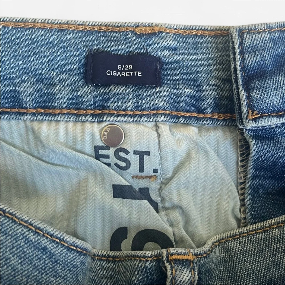 NWT Gap High Rise Cigarette Jeans - Picture 4 of 4